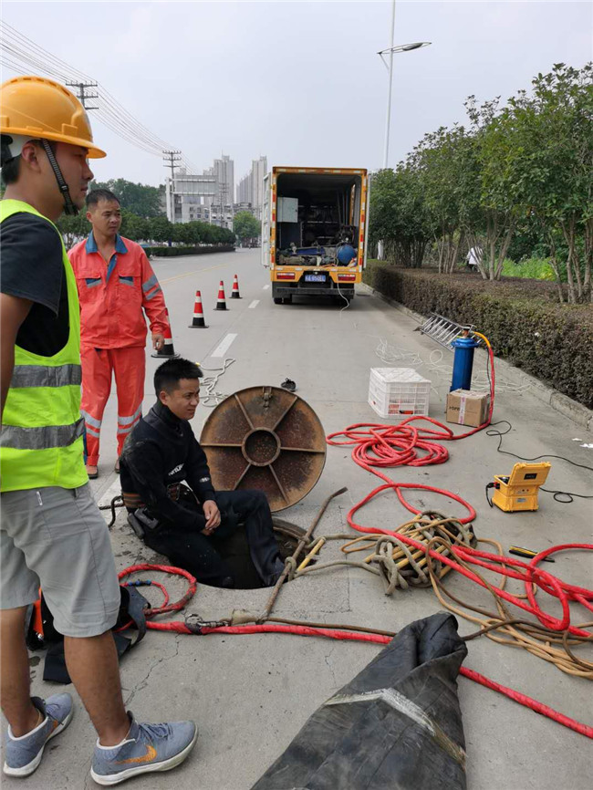 泸定翻衬法管道修复技术主要工序